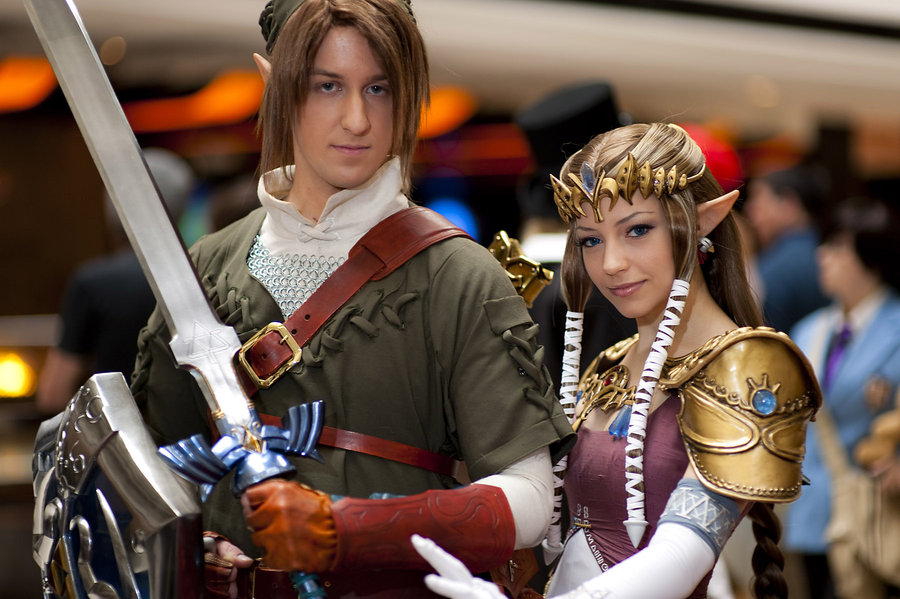 Zelda and link cosplay